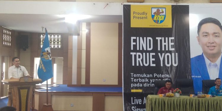 Seminar KNPI, Fikar Azami Ajak Pemuda Gali Potensi diri