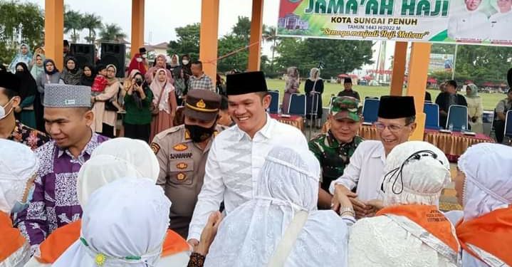 Wawako Antos Sambut Kepulangan 47 Jamaah Haji Kota Sungai Penuh