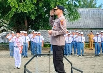 Pimpin Upacara Bendera di SMKN 4, Kapolres Kerinci Tekankan Disiplin dan Tertib Berlalulintas