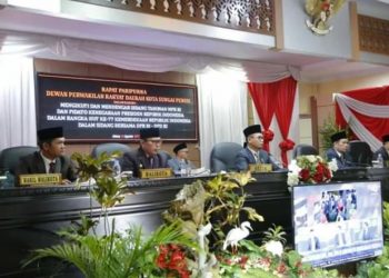 Wako Ahmadi dan Wawako Antos Hadiri Paripurna Istimewa DPRD Mendengar Pidato Kenegaraan