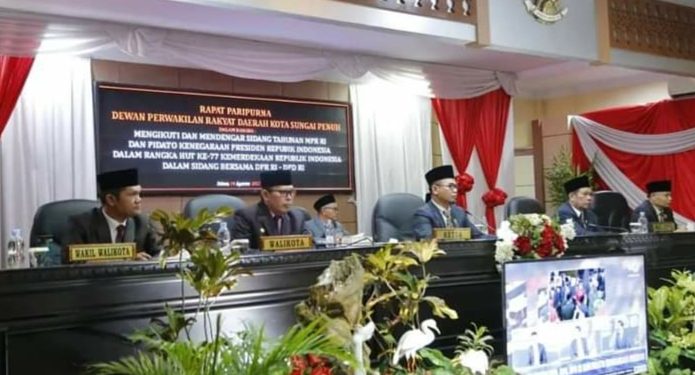 Wako Ahmadi dan Wawako Antos Hadiri Paripurna Istimewa DPRD Mendengar Pidato Kenegaraan