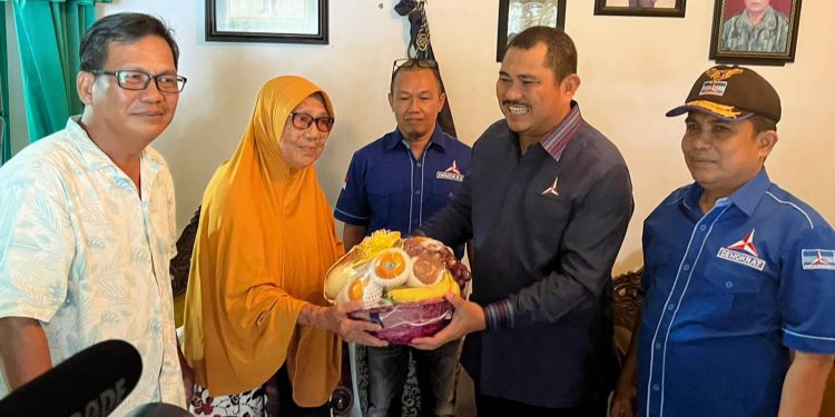 Kunjungi Veteran, Hamas Sampaikan Salam dari AHY