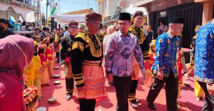 Ketua DPRD Fajran Hadiri Kenduri Sko Desa Koto Lolo