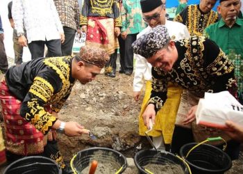 Ketua DPRD Fajran Dampingi Gubernur Peletakan Batu Pertama Gedung Dakwah Muhammadiyah 2