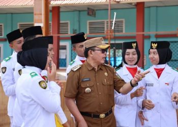 Pimpin Apel Pagi Di SMAN 2, Wako Ahmadi Sampaikan Bahaya Narkoba
