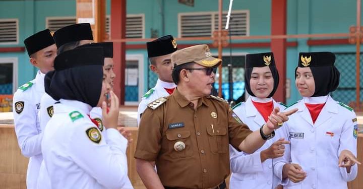 Pimpin Apel Pagi Di SMAN 2, Wako Ahmadi Sampaikan Bahaya Narkoba