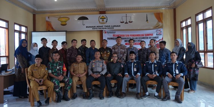 Panwaslu Kecamatan Air Hangat, Lantik Panwasdes Terpilih