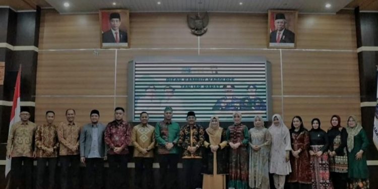 Bupati Tanjabbar, Hadiri Malam Pisah Sambut Kapolres