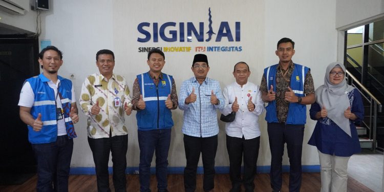 Bupati Tanjab Barat Koordinasikan Permasalahan Listrik Wilayah Ulu di Kantor PLN UP3 Jambi