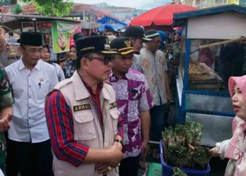 Hadiri Pembukaan Pasar Ramadhan, Ketua DPRD H.Fajran: Semoga Menjadi Berkah bagi Pelaku UMKM