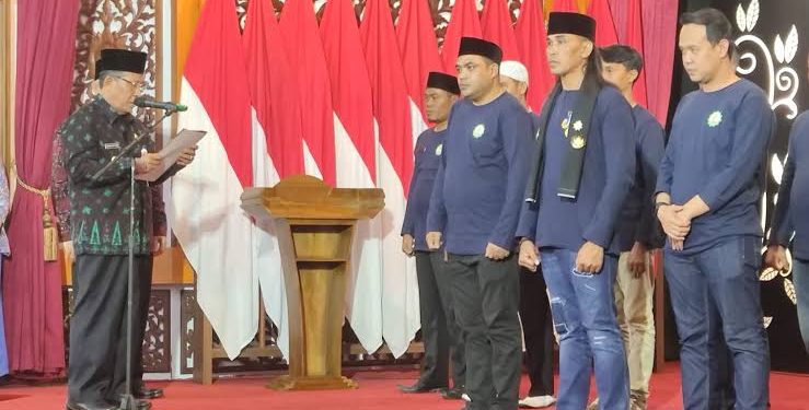 Wagub Sani Lantik dan Kukuhkan Pengurus Laskar Pemuda JKS Periode 2023 – 2026