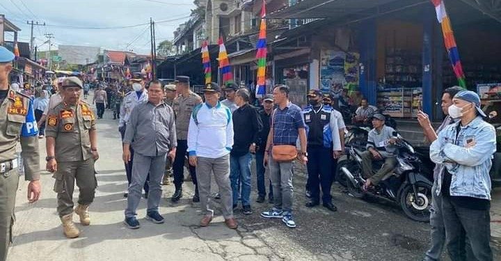 Sekda Zainal Tinjau Kondisi Pasar dan Pantau Penertiban Pedagang Pasar Bedeng Delapan