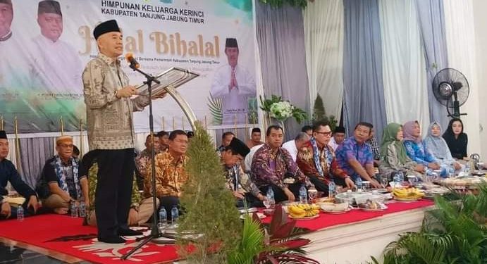 Hadiri Halal Bihalal HKK, Bupati Adirozal : Pentingnya Membangun Komunikasi Sesama Warga Kerinci