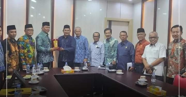 Terkait Ranperda Inisiatif DPRD, Bapemperda DPRD Sungai Penuh Kunker ke Pemkab Tanjabbar