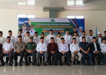 Bupati Adirozal Hadiri Pengukuhan Pengurus MUI Kabupaten Kerinci Masa Khidmat 2022-2027