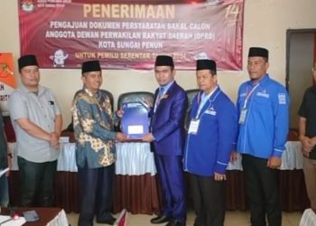 Targetkan Pimpinan DPRD, DPC Demokrat Sungai Penuh Daftarkan 25 Bacaleg ke KPU