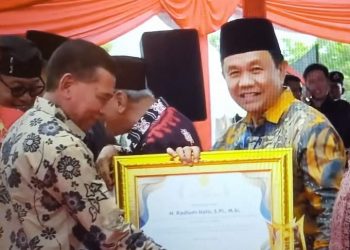 Berhasil Bangun Pertanian di Kerinci, Radium Khalis Raih Penghargaan dari Menteri Pertanian