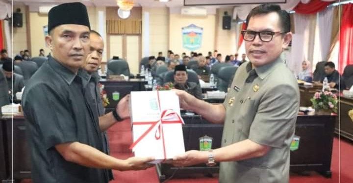 DPRD Gelar Paripurna Penyampaian Pengantar Walikota Terhadap Ranperda Pertanggungjawaban APBD T.A 2022