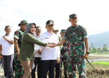 Tinjau Karya Bhakti TNI, Bupati Adirozal: Terimakasih Dandim dan PUPR Kerinci