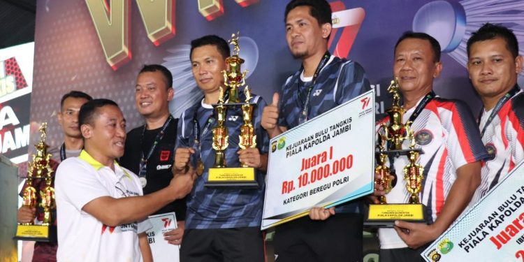 Keren! Polres Kerinci Juarai Turnamen Bulutangkis Kapolda Cup 2023