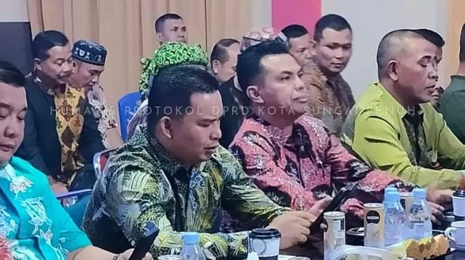 Wakil Ketua DPRD Yoshadi Hadiri Acara Nobar Pergelaran Wayang Kulit di Polres Kerinci
