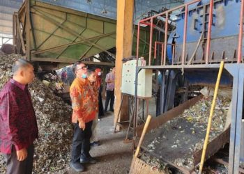 Wako Ahmadi Mendorong Pembangunan TPA Regional Berskala Besar di Sungai Penuh