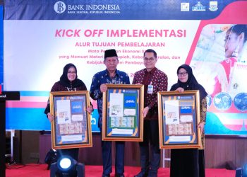 Wagub Sani : Materi CBP Rupiah Dalam Kurikulum SMA Bertujuan Agar Siswa Paham Rupiah Secara Utuh
