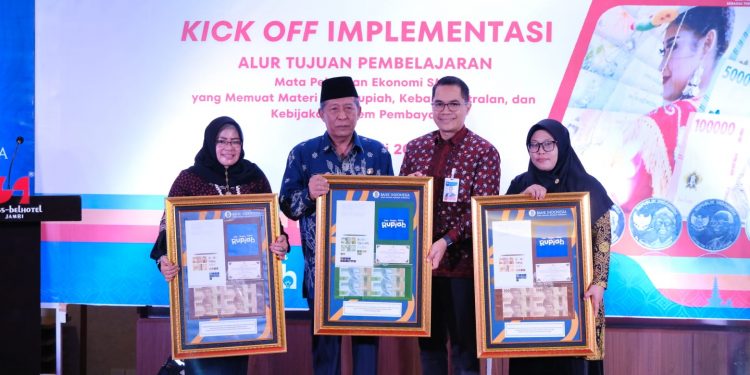 Wagub Sani : Materi CBP Rupiah Dalam Kurikulum SMA Bertujuan Agar Siswa Paham Rupiah Secara Utuh