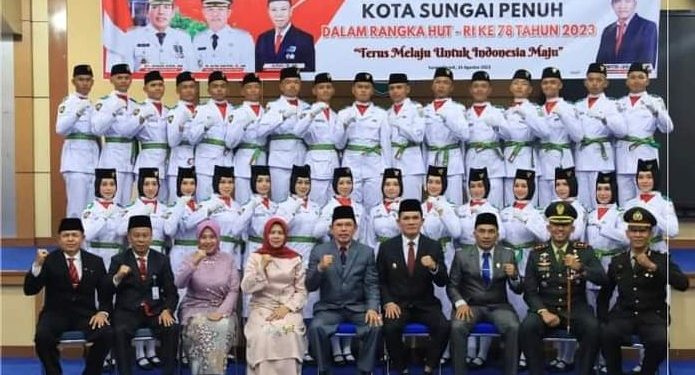 Walikota Sungai Penuh Kukuhkan 30 Anggota Paskibraka Tahun 2023
