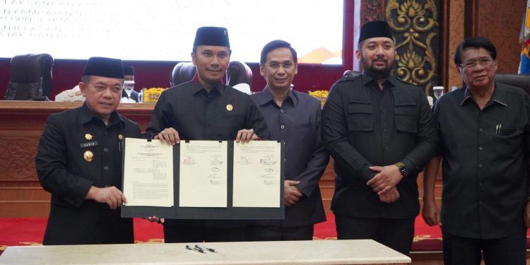 Gubernur Al Haris : Saran Positif Masukan Dewan Sebagai Evaluasi Kinerja Pemerintah