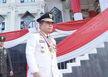 Pimpin Upacara HUT RI Ke- 78, Al Haris : Kobarkan Semangat Untuk Mengabdi dan Membangun Negeri