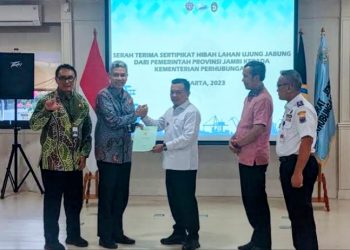 Gubernur Al Haris Hibahkan 12 Hektare Lahan ke Kemenhub Untuk Pembangunan Pelabuhan Ujung Jabung
