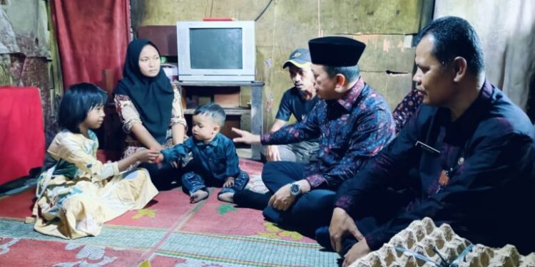 Lihat Kondisi Penderita Stunting di Sungai Penuh, Al Haris: Dinkes Harus Rutin Pantau Perkembangan Kesehatannya