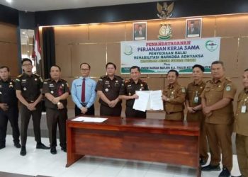 Kejari Tandatangan MOU dengan RSUD MHA Thalib untuk Penyediaan Balai Rehabilitasi Narkoba