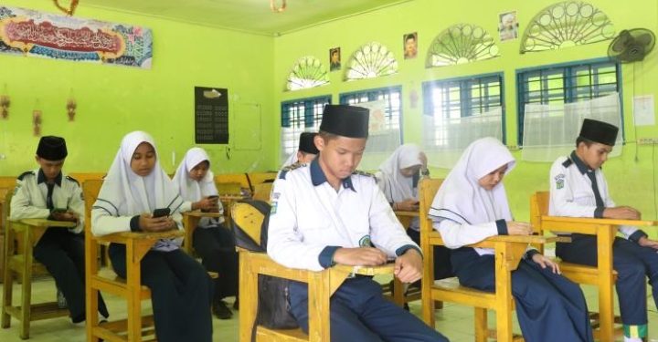 10 Siswa MTsN 1 Kota Sungai Penuh Ikuti Kompetisi Pelajar Alef Education Tahun 2023
