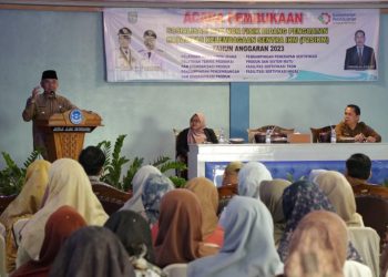 Bupati Adirozal Buka Kegiatan Penguatan Kapasitas Kelembagaan Sentra Industri Kecil dan Menengah
