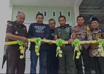 Dandim Bersama Wabup Tanjabbar Resmikan Rumah Dinas Prajurit Kodim 0419 Tanjab
