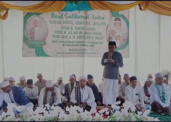 Mewakili Bupati Tanjabbar, Staf Ahli Hukum Hadiri Haul Syekh Abdul Qadir Al-Jailani di Desa Kempas Jaya