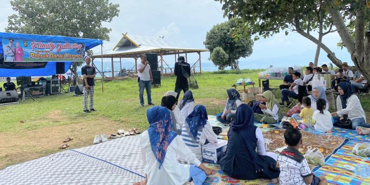 Tumbuhkan Rasa Kekeluargaan, Polsek Danau Kerinci Gelar Acara Family Gathering