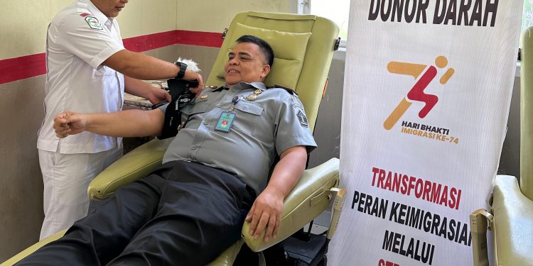 Hari Bhakti Imigrasi ke 74, Imigrasi Kerinci Lakukan Donor Darah