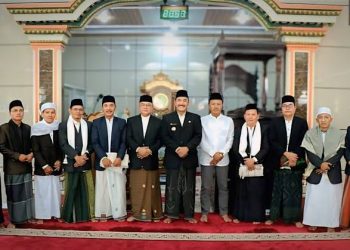 Pemkab Kerinci Gelar Shalat Idul Fitri 1445 H di Masjid Raya Sebukar