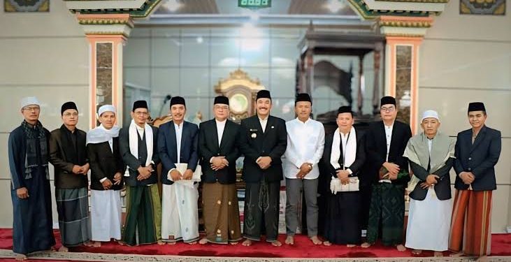 Pemkab Kerinci Gelar Shalat Idul Fitri 1445 H di Masjid Raya Sebukar