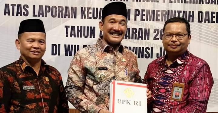 Diterima Pj Bupati Asraf, Pemkab Kerinci Kembali Raih WTP