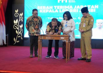 Gubernur Al Haris: RRI Alat Perjuangan Pergerakan Bangsa dan Negara Indonesia
