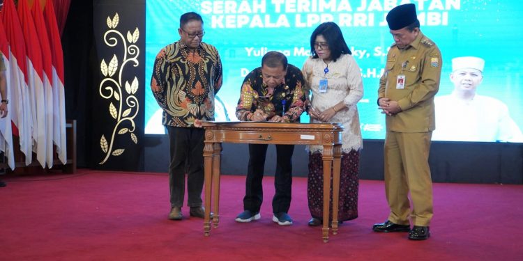 Gubernur Al Haris: RRI Alat Perjuangan Pergerakan Bangsa dan Negara Indonesia