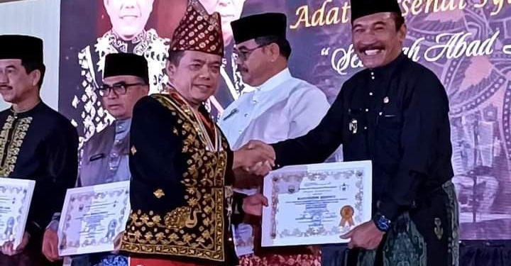Pj. Bupati Asraf Hadiri Puncak Hari Adat Melayu Jambi Tahun 2024