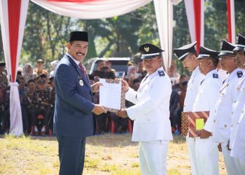 Pj Bupati Asraf Kukuhkan Perpanjangan Jabatan 271 Kepala Desa di Kerinci