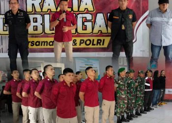 Peringatan Hari Pengayoman dan HUT ke-79 RI, Petugas Rutan Sungai Penuh Melakukan Razia Kamar Hunian WBP bersama APH