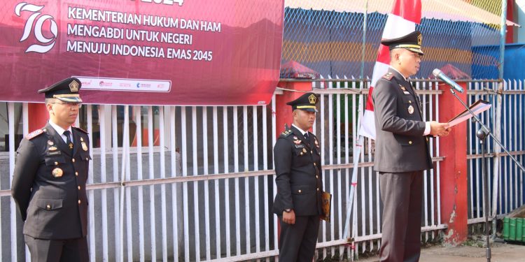 Peringati Hari Pengayoman Ke-79, Imigrasi Kerinci Bersama Rutan Sungai Penuh Laksanakan Upacara Bendera
