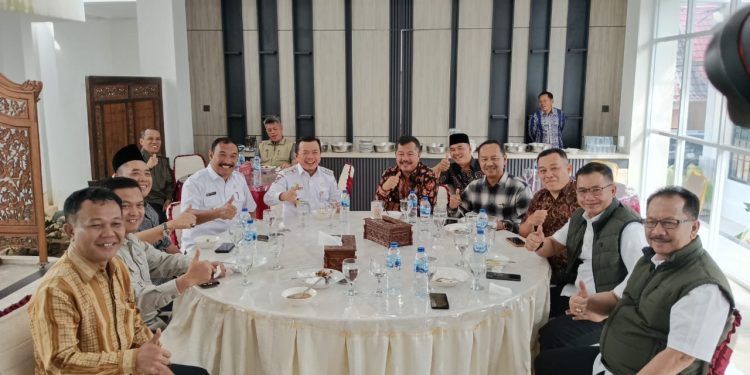 Ciptakan Pilkada Damai, Pemkab Kerinci Gelar Silaturahmi Bersama Gubernur dan Paslon Bupati Kerinci